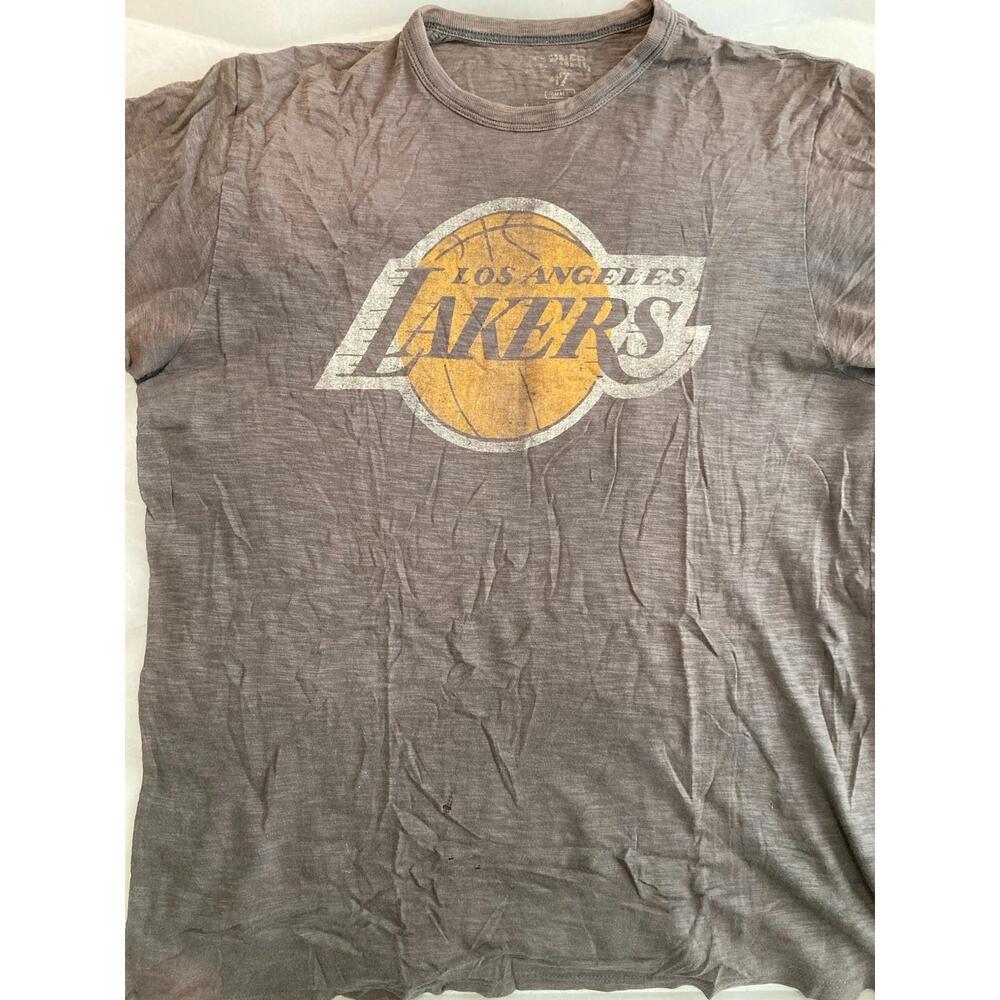 Los Angeles Lakers T-Shirt Banner 47 Brand Kobe Luka Lebron Magic